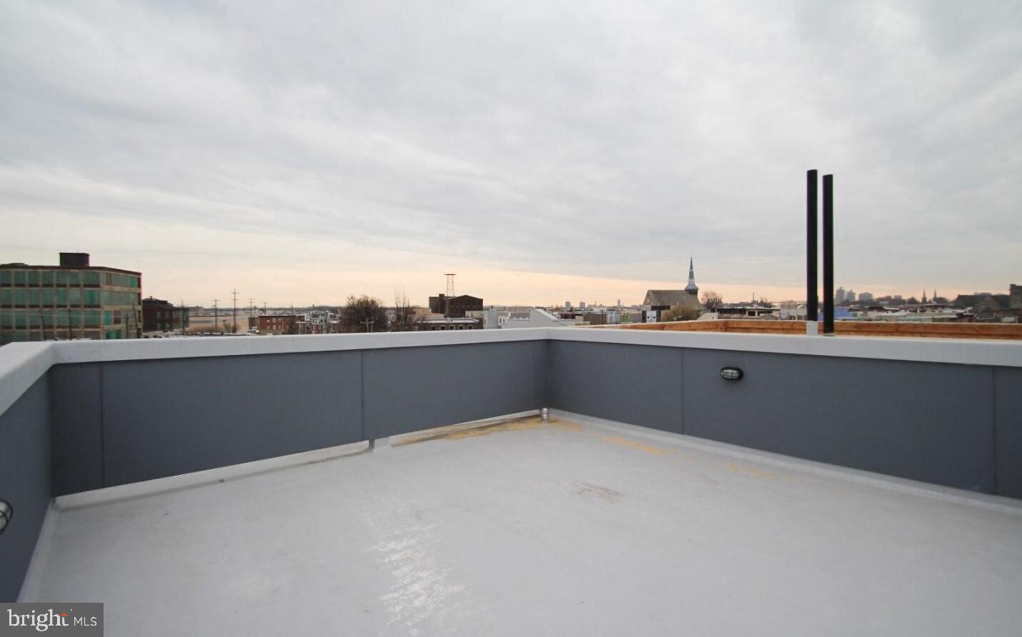 2562 Frankford AVENUE Unit: 4 (3R FLOOR REAR)