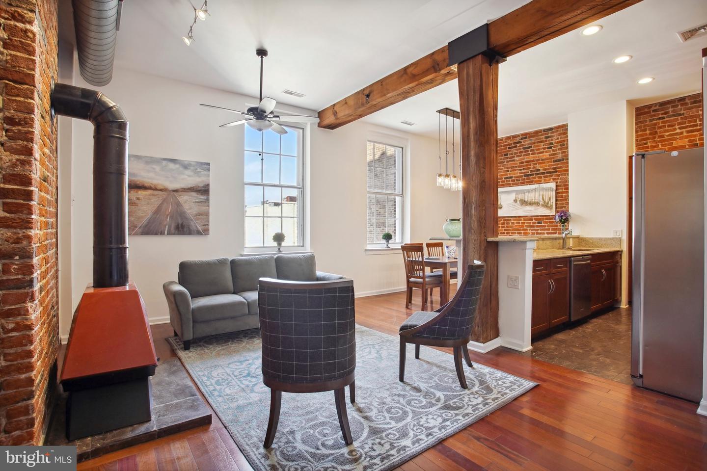 12 S LETITIA STREET Unit: 301