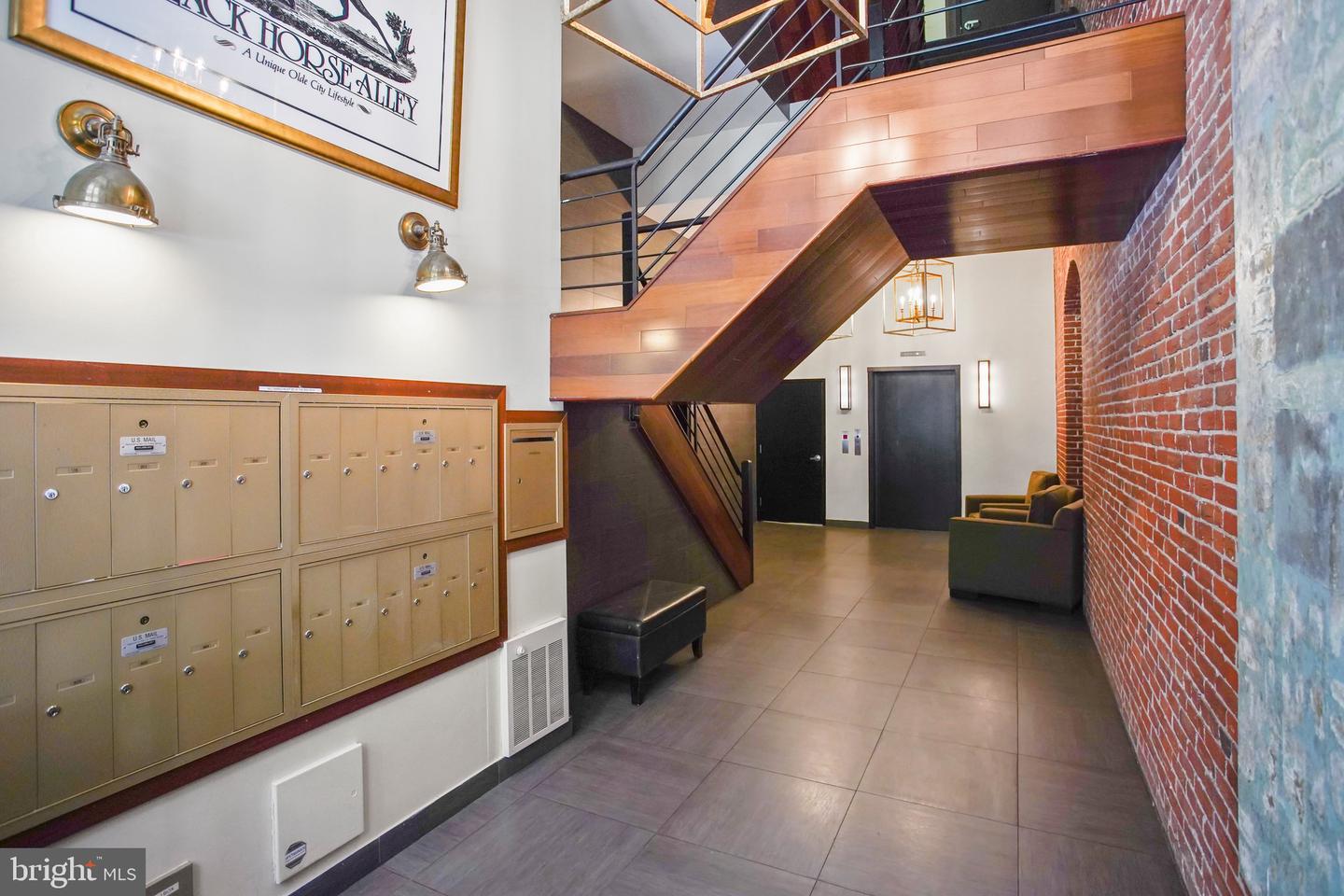 12 S LETITIA STREET Unit: 301
