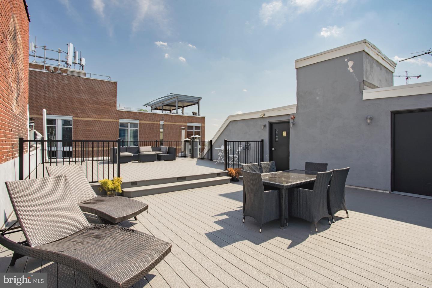 12 S LETITIA STREET Unit: 301