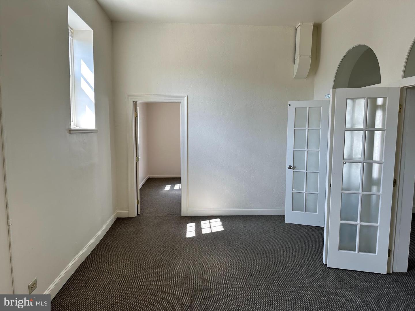 228 W Chelten AVENUE Unit: 2