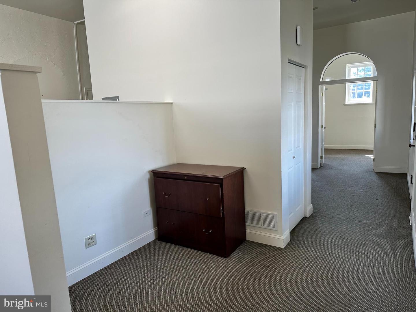 228 W Chelten AVENUE Unit: 2