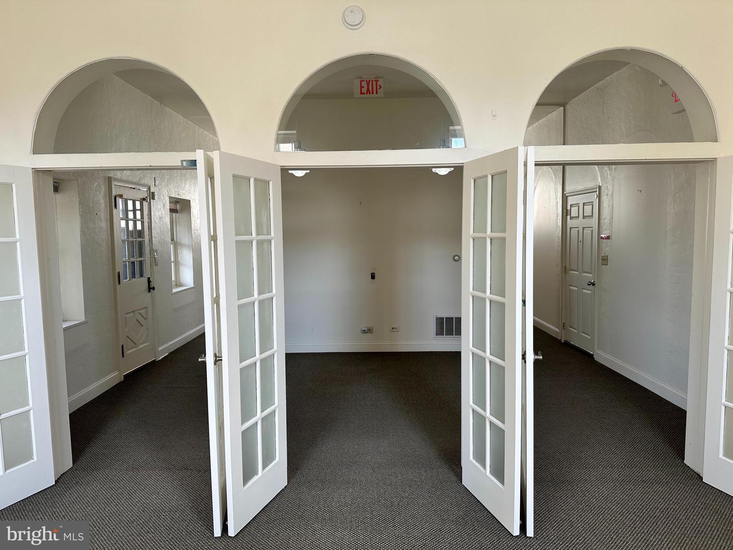 228 W Chelten AVENUE Unit: 2