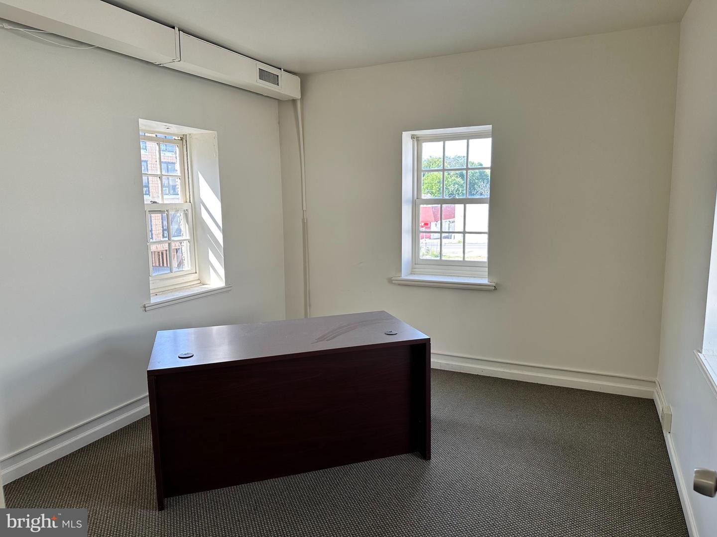 228 W Chelten AVENUE Unit: 2