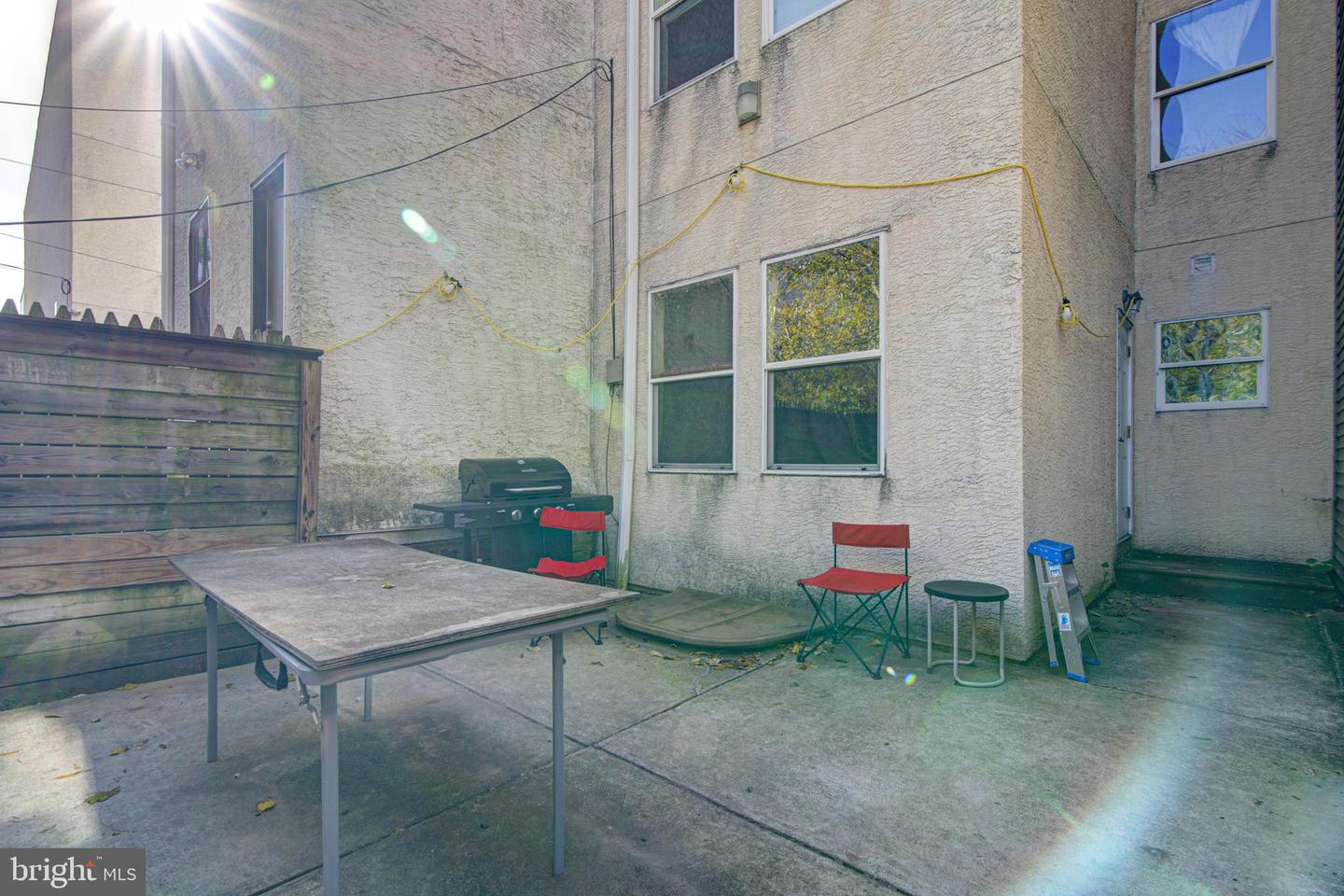 1913 N Gratz STREET