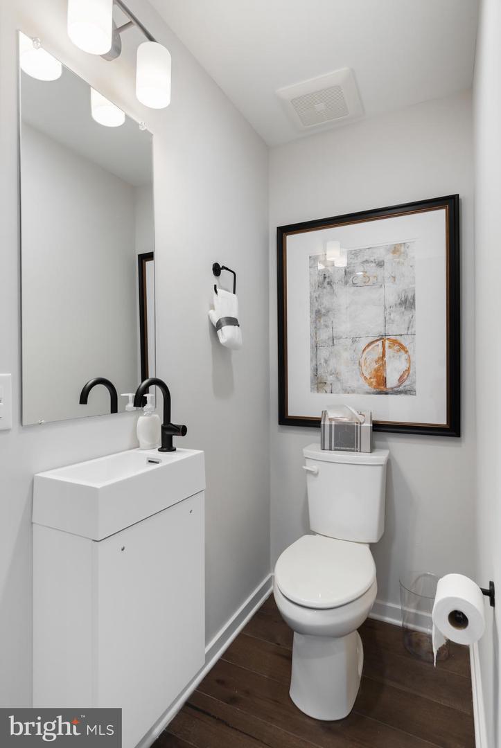 2001 Beach Street Unit: 356
