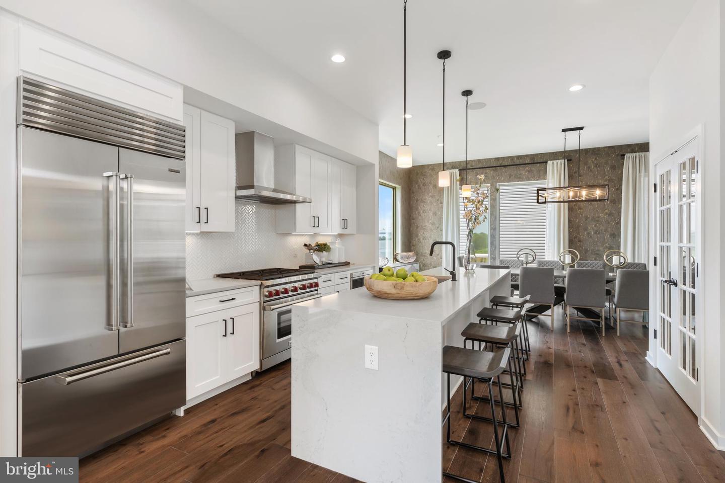 2001 Beach Street Unit: 356