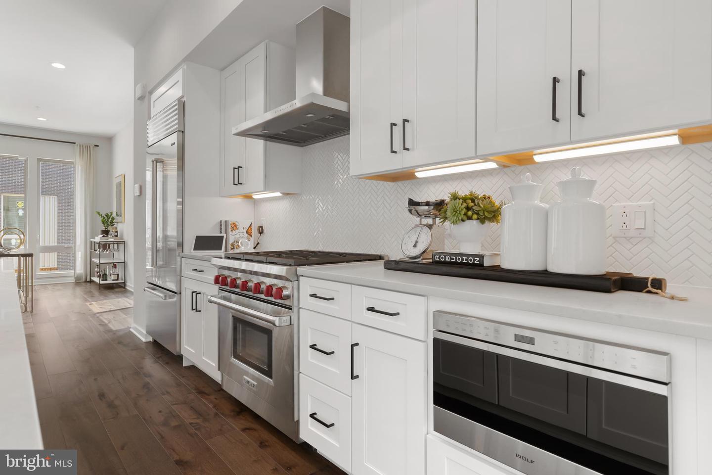 2001 Beach Street Unit: 356