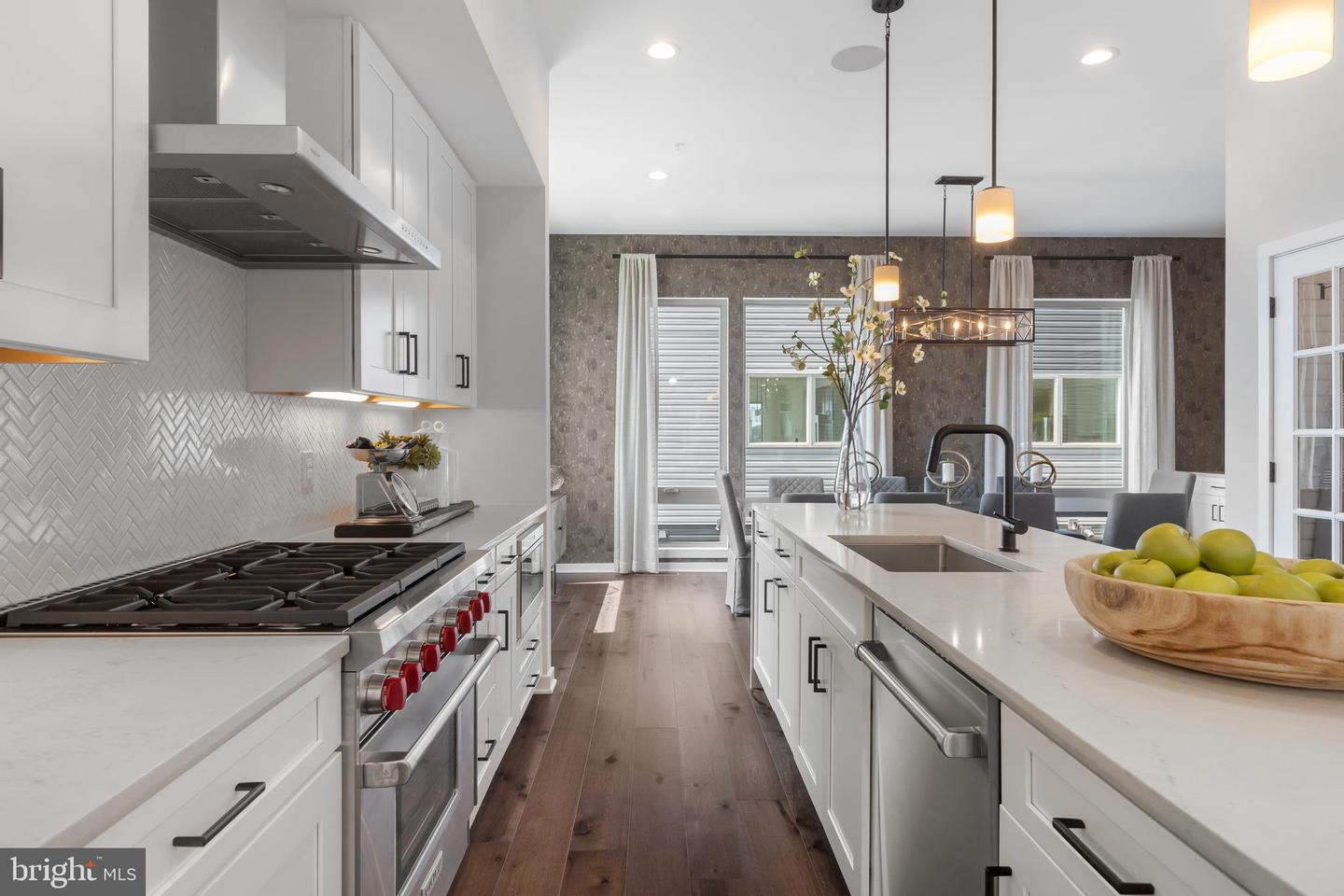 2001 Beach Street Unit: 356