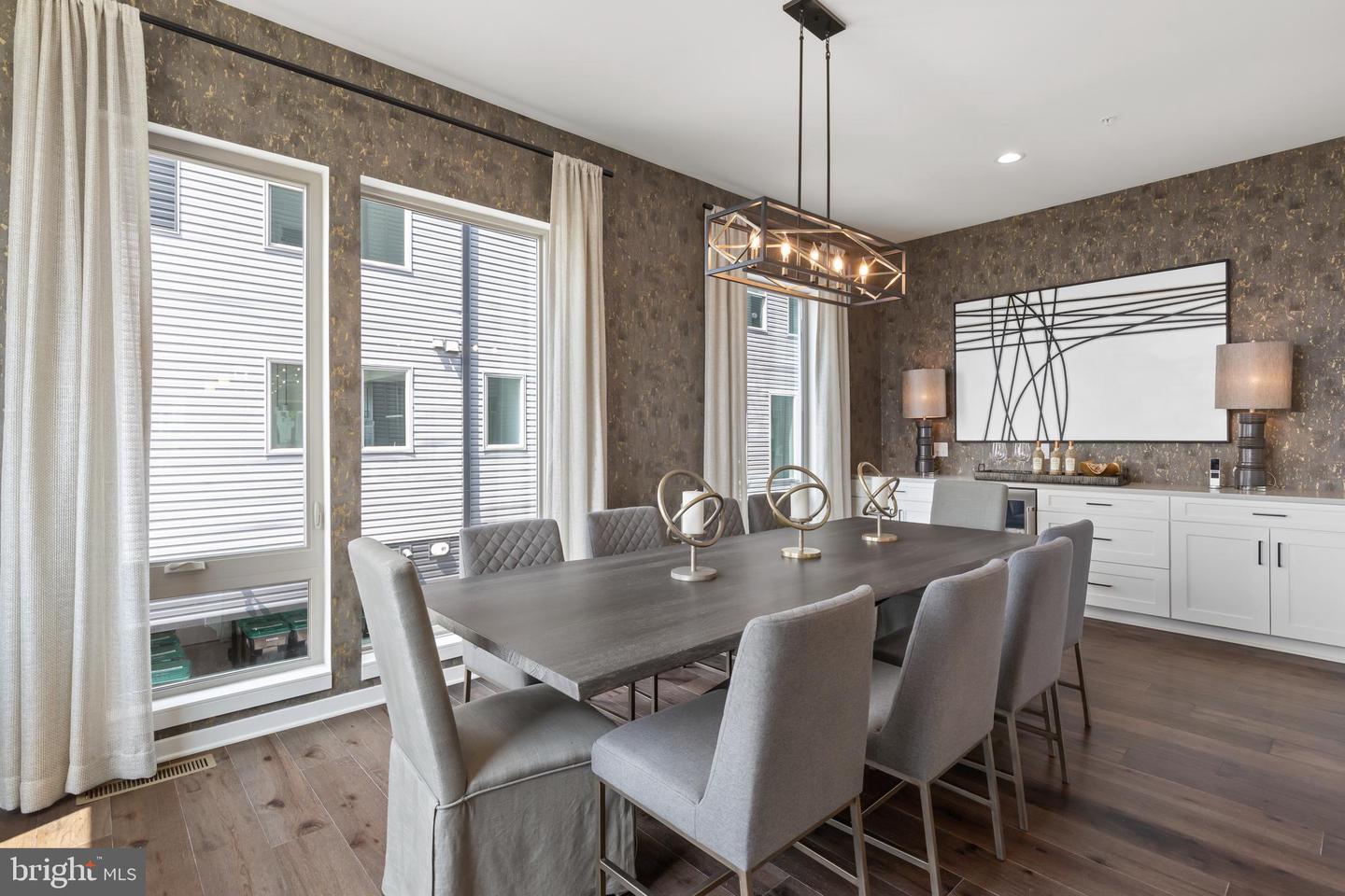 2001 Beach Street Unit: 356