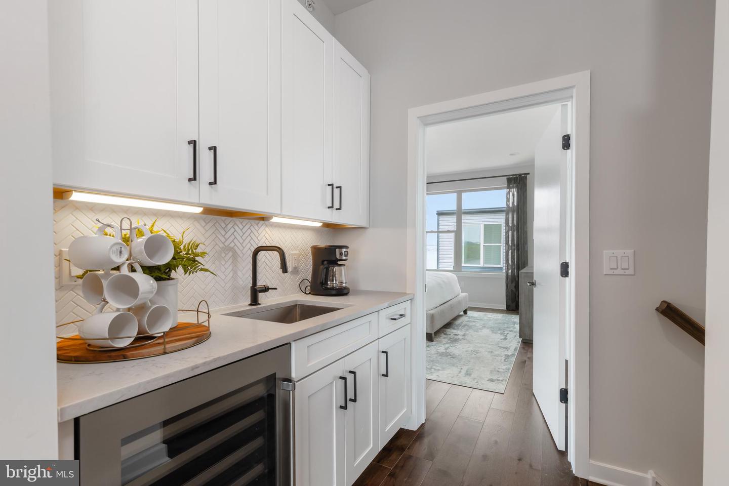 2001 Beach Street Unit: 356