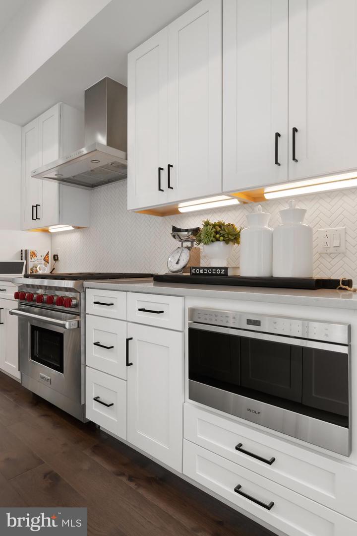 2001 Beach Street Unit: 356