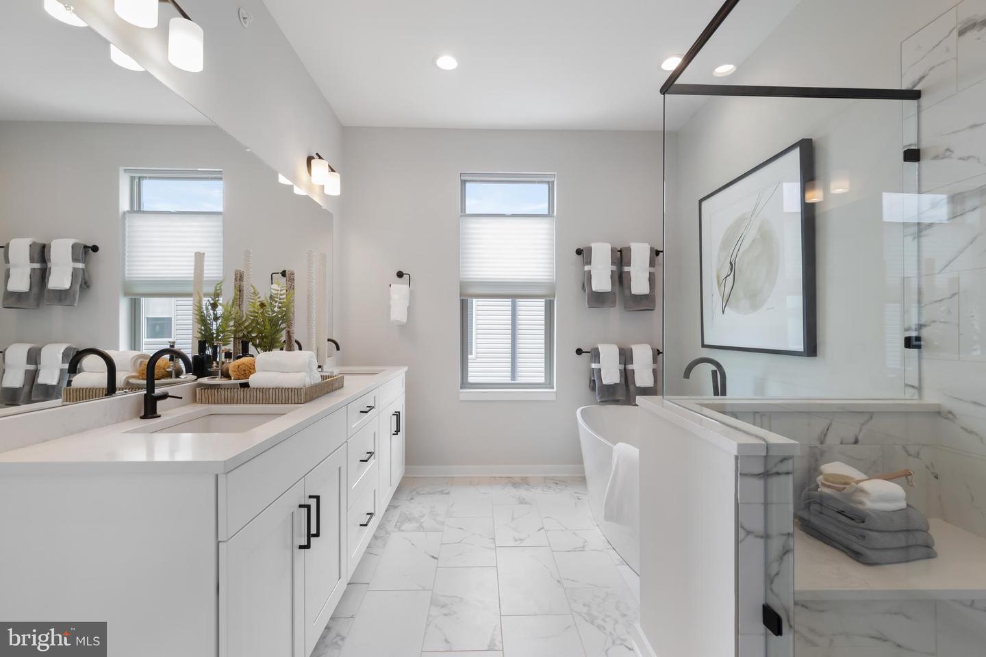 2001 Beach Street Unit: 356