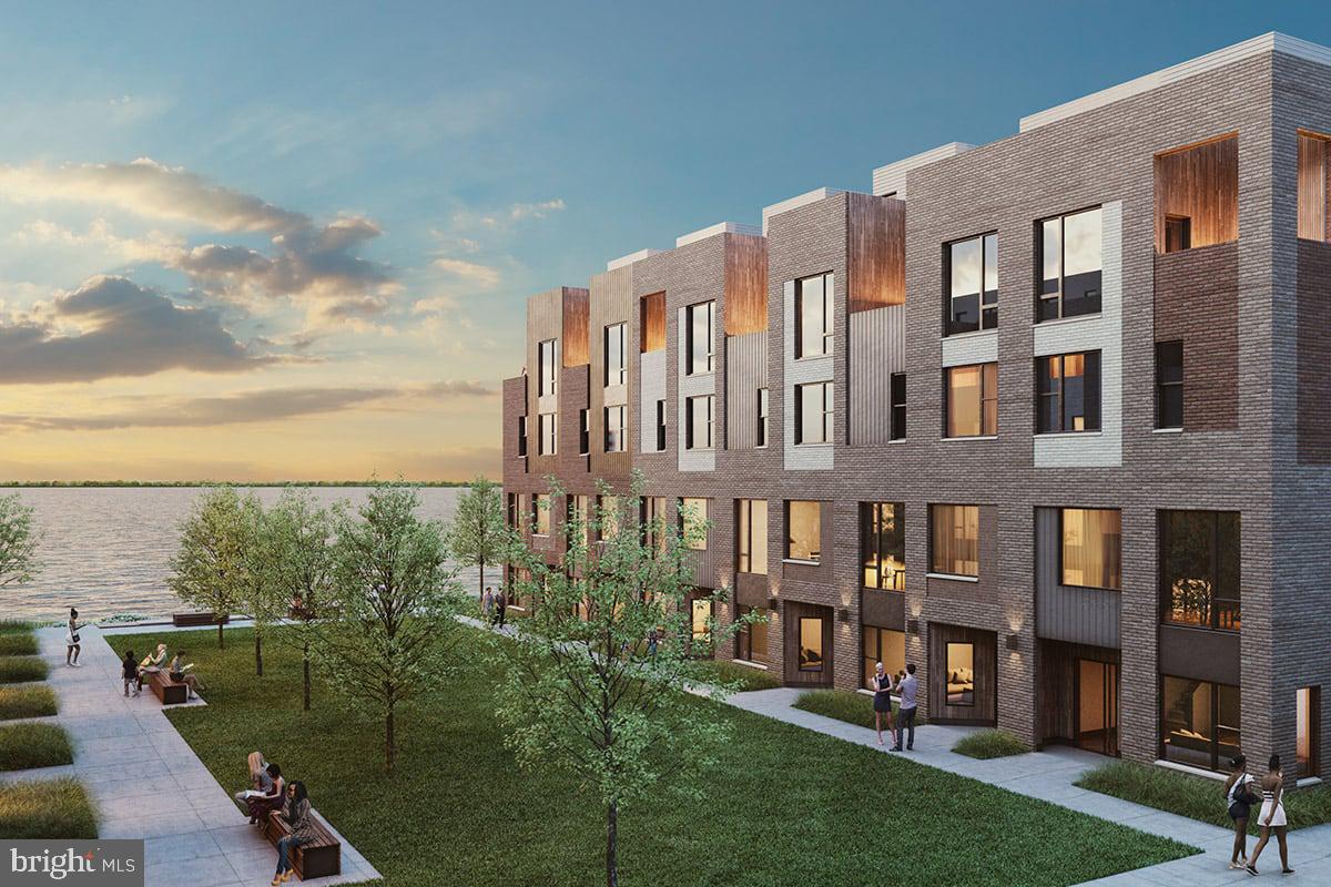 2001 Beach Street Unit: 356