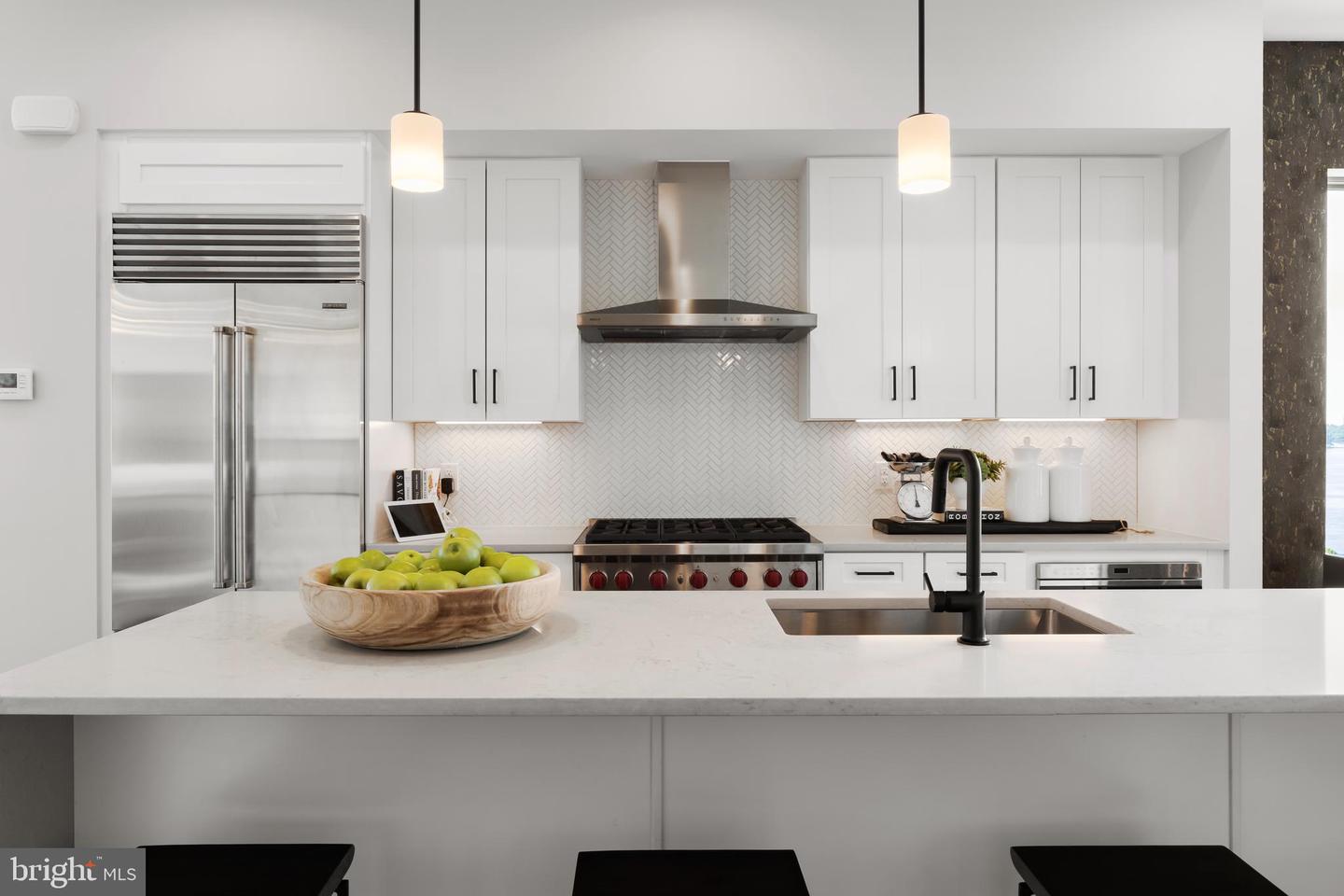 2001 Beach Street Unit: 356