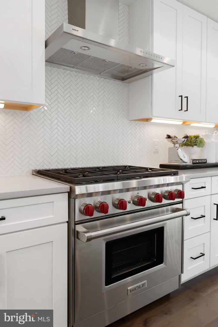 2001 Beach Street Unit: 356