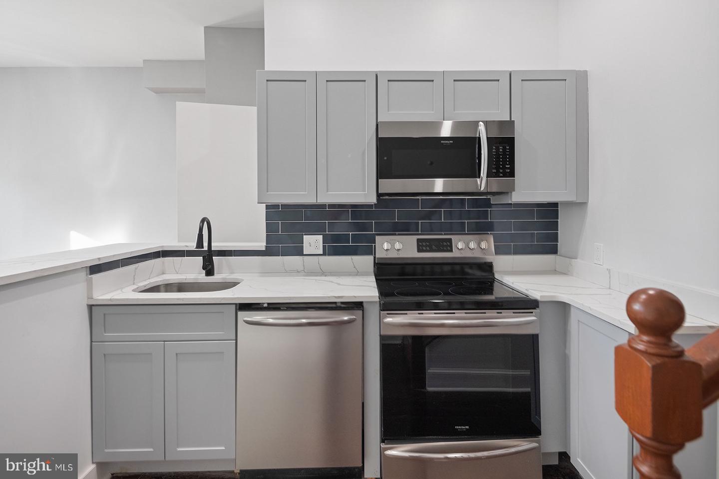 161 N 21ST STREET