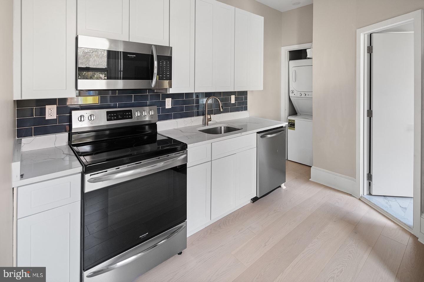 161 N 21ST STREET