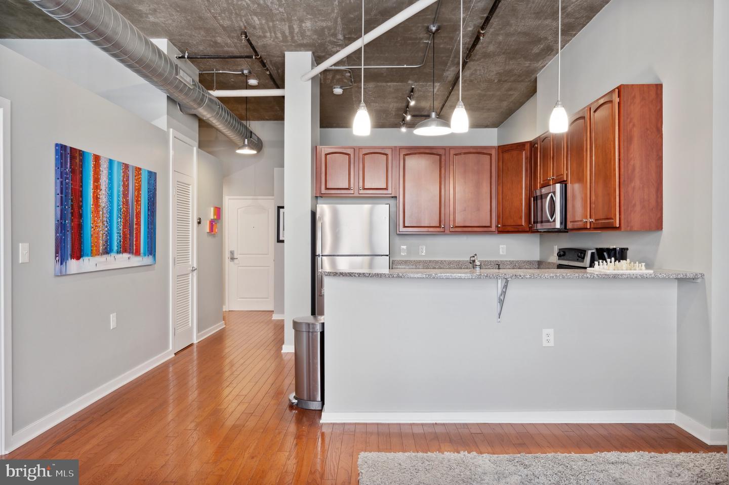 113 N BREAD STREET Unit: 3G2