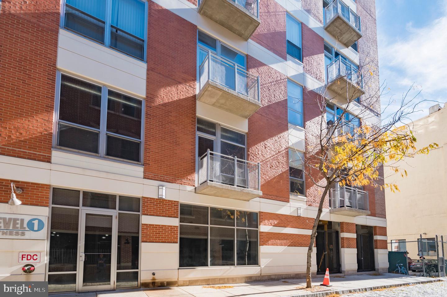 113 N BREAD STREET Unit: 3G2