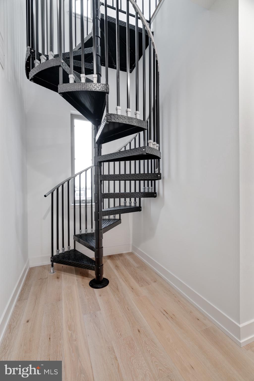 119 Greenwich St #11