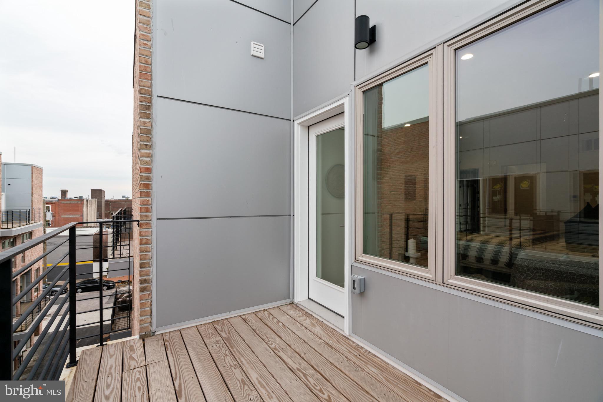 119 Greenwich St #11