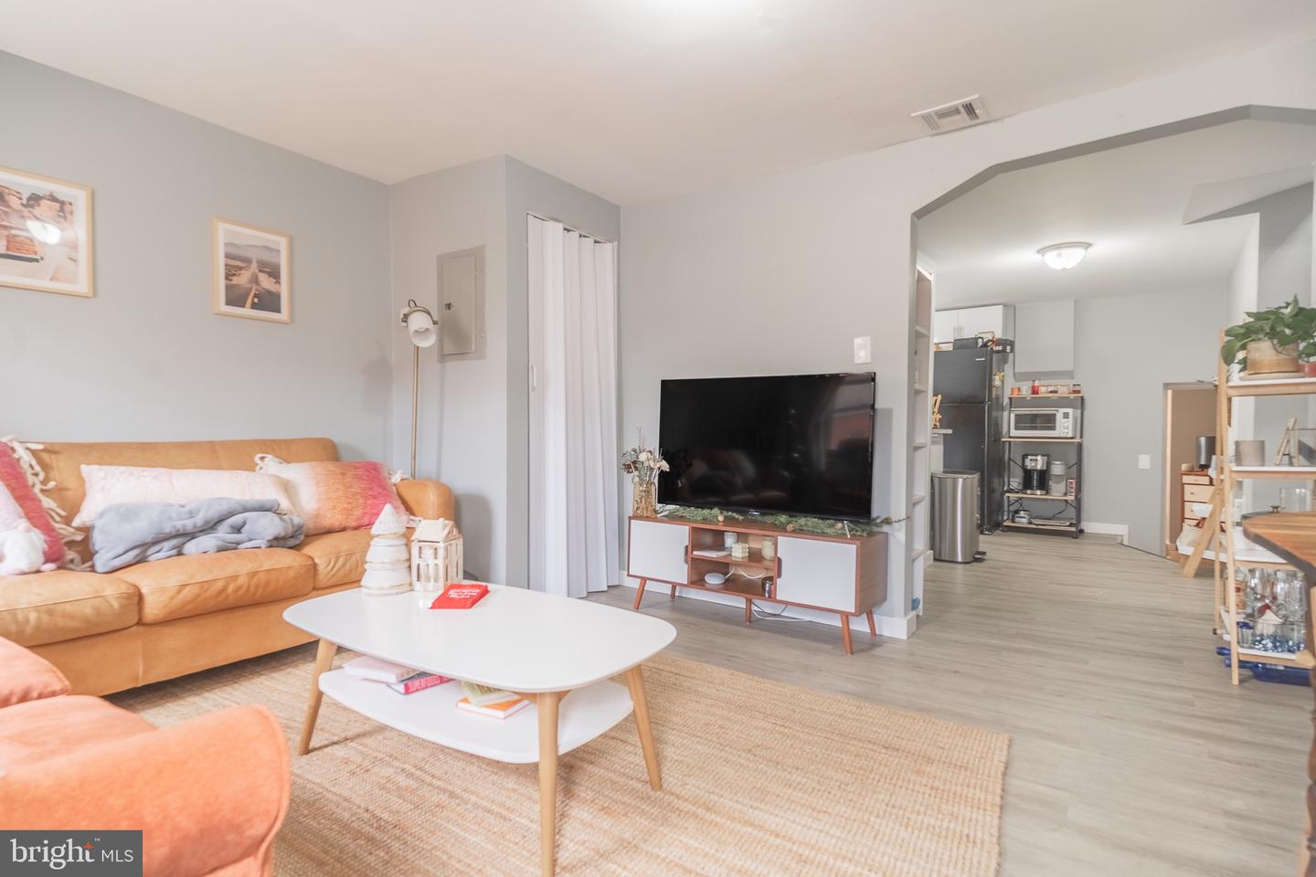 621 S 18TH Unit: 3F
