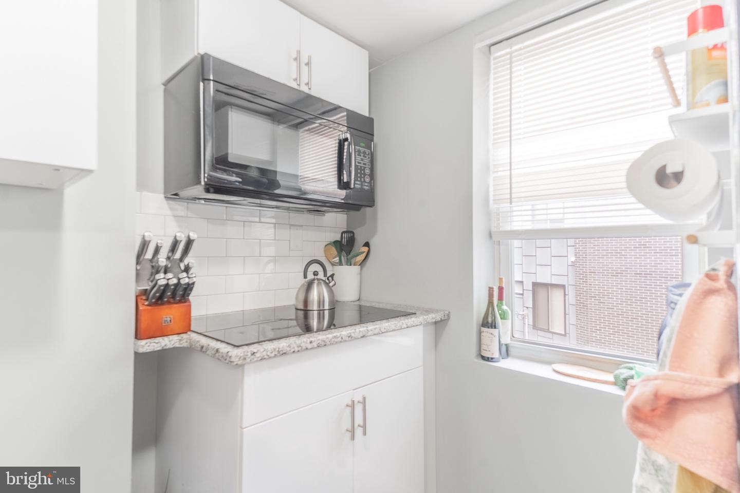 621 S 18TH Unit: 3F