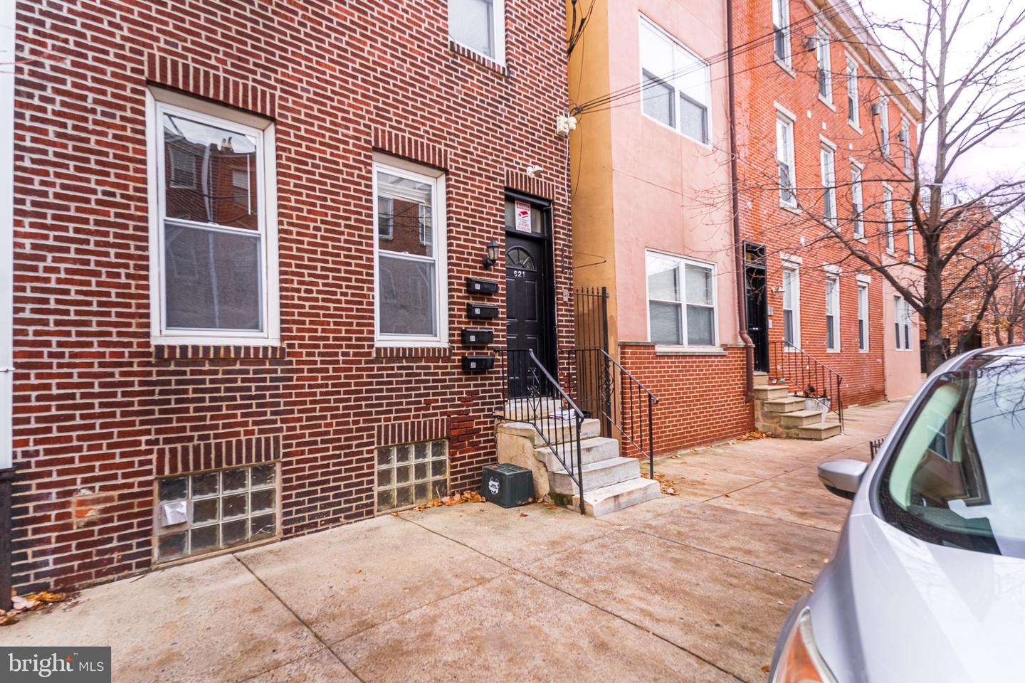 621 S 18TH Unit: 3F