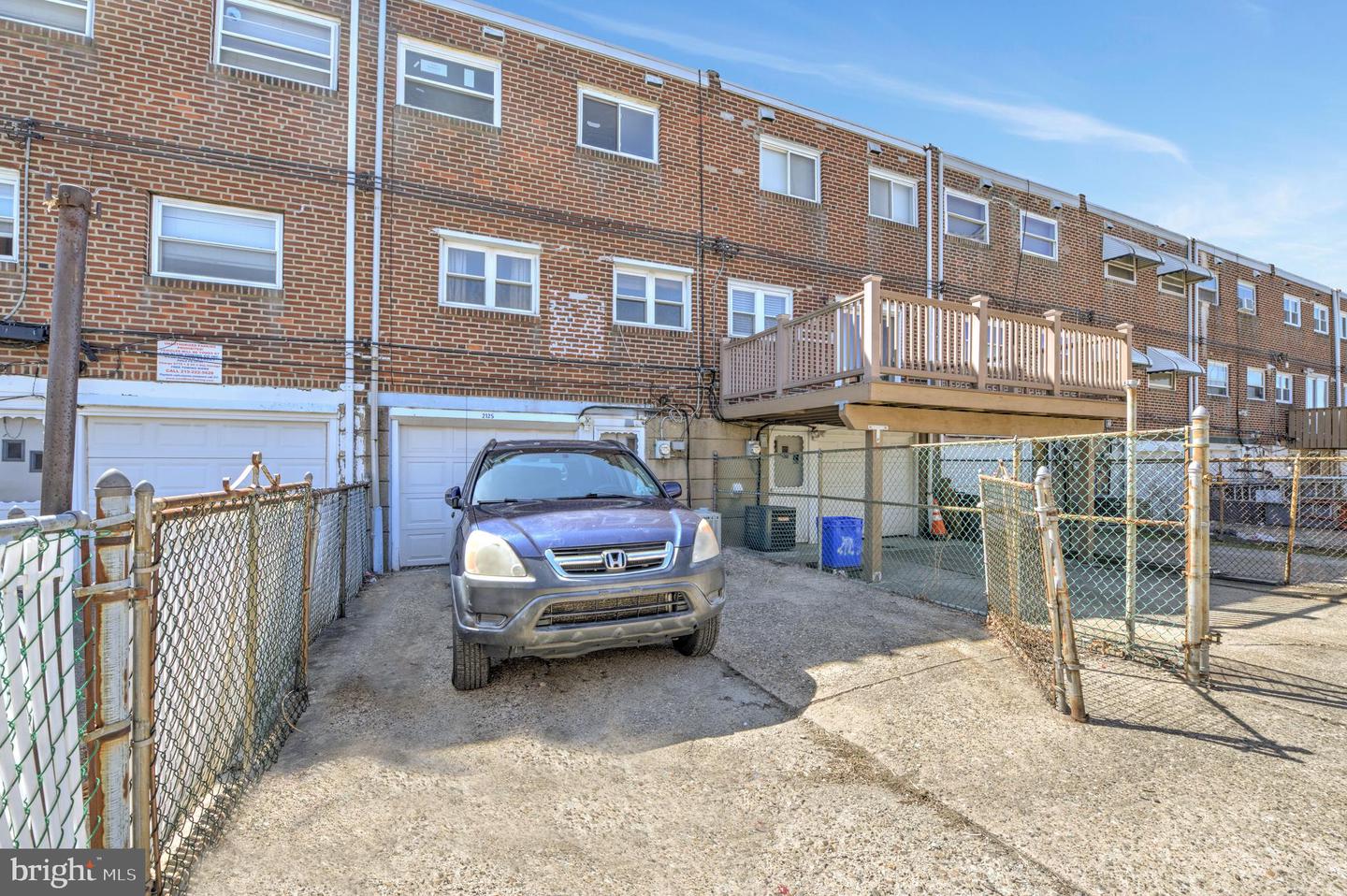 2125 Devereaux AVENUE