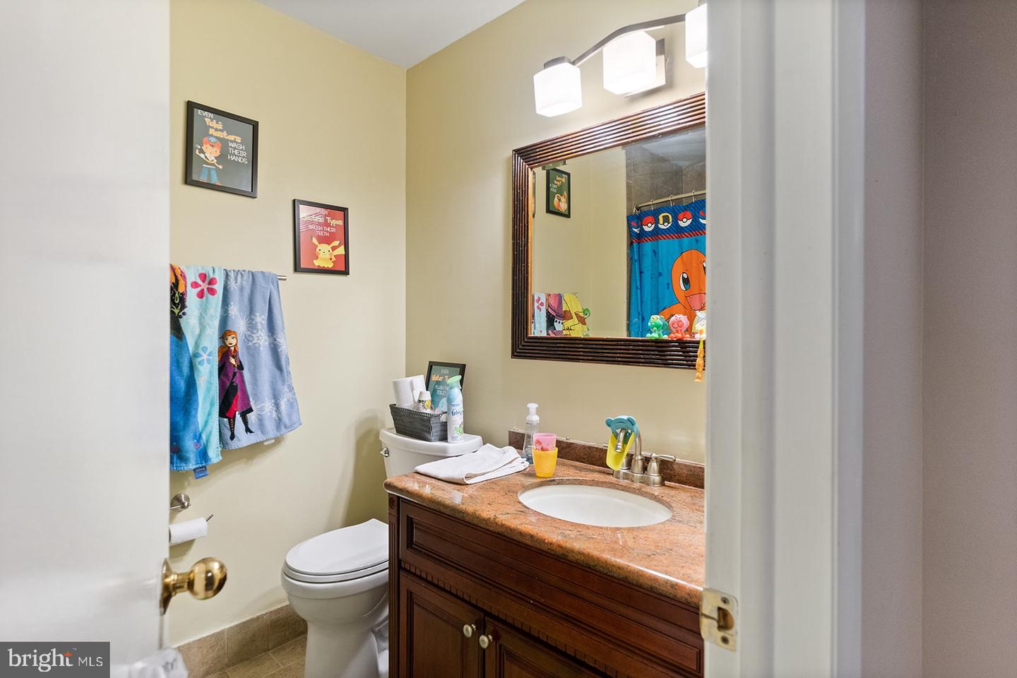 100 N 22ND N Unit: 103