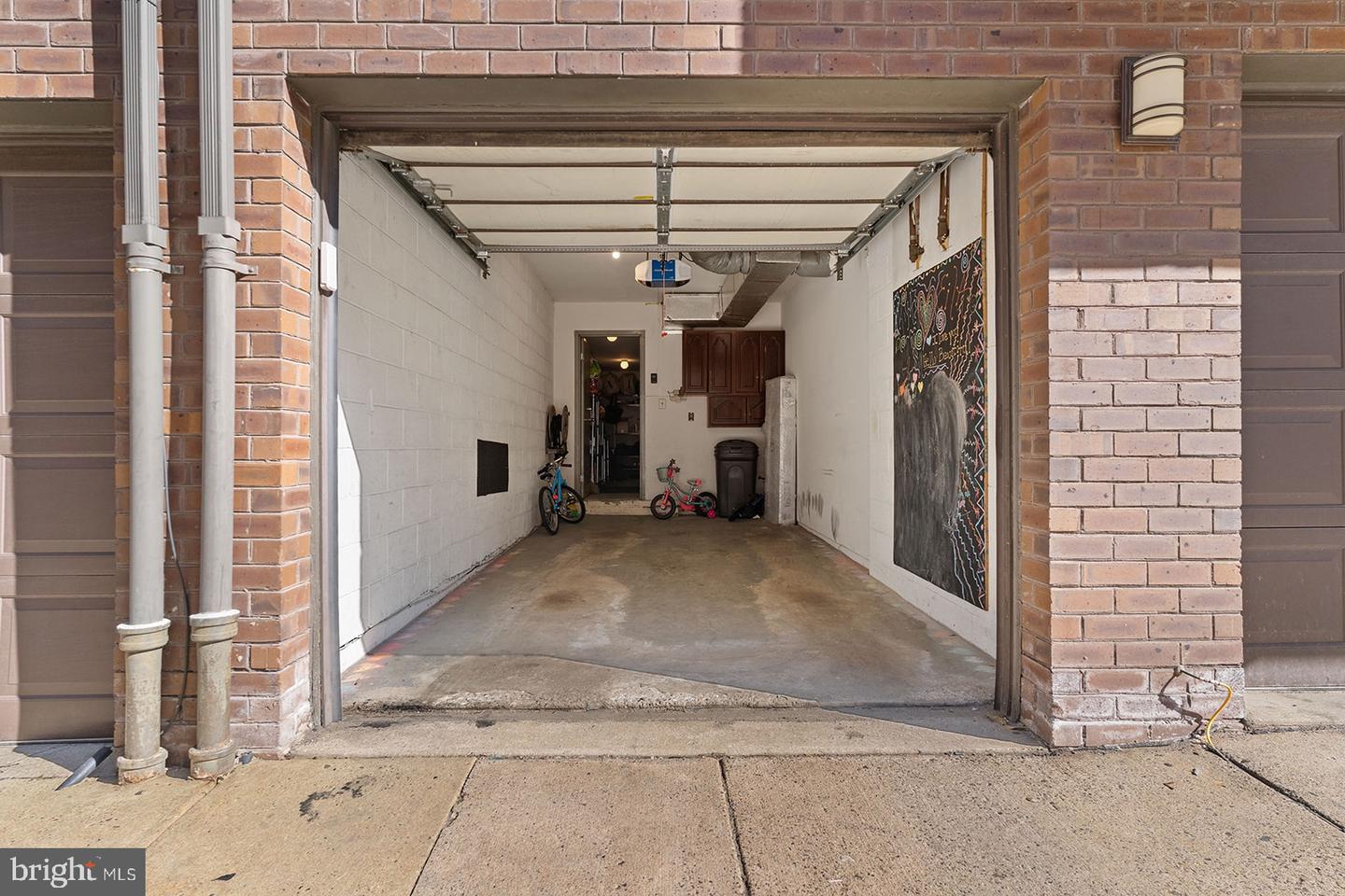 100 N 22ND N Unit: 103