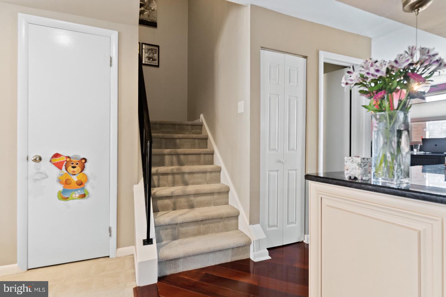 100 N 22ND N Unit: 103