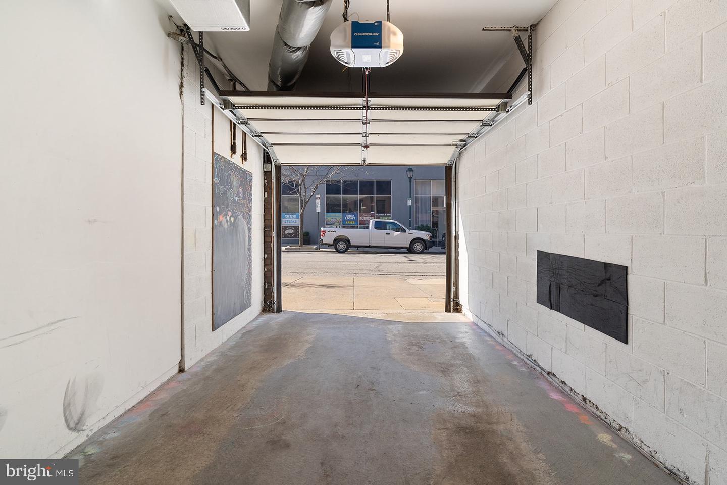 100 N 22ND N Unit: 103