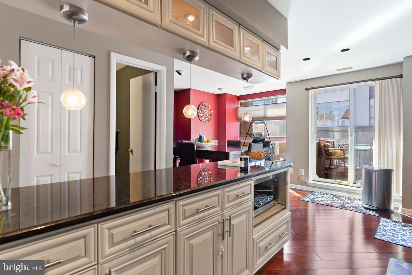 100 N 22ND N Unit: 103