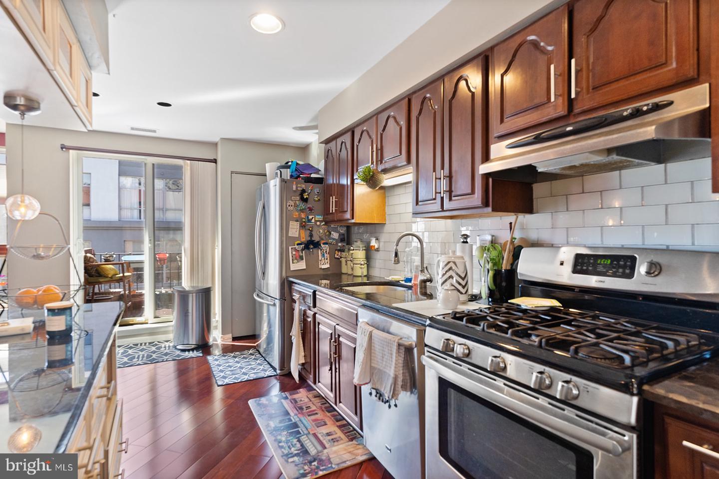 100 N 22ND N Unit: 103