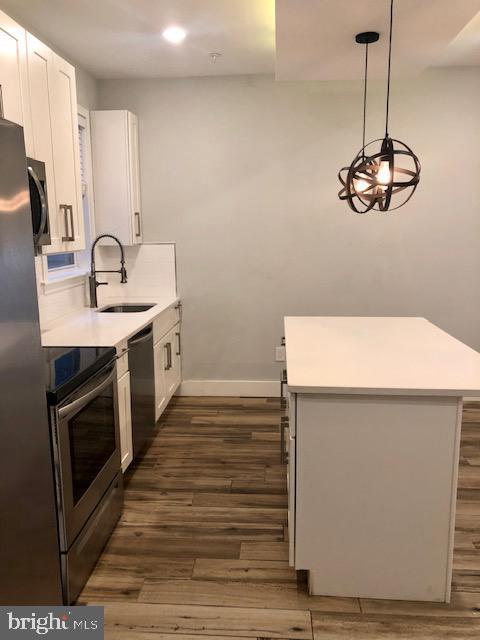 2562 Frankford AVENUE Unit: 1R