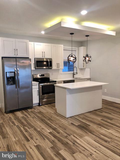 2562 Frankford AVENUE Unit: 1R