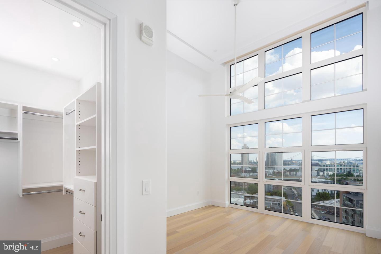 1099 GERMANTOWN AVENUE Unit: 1B