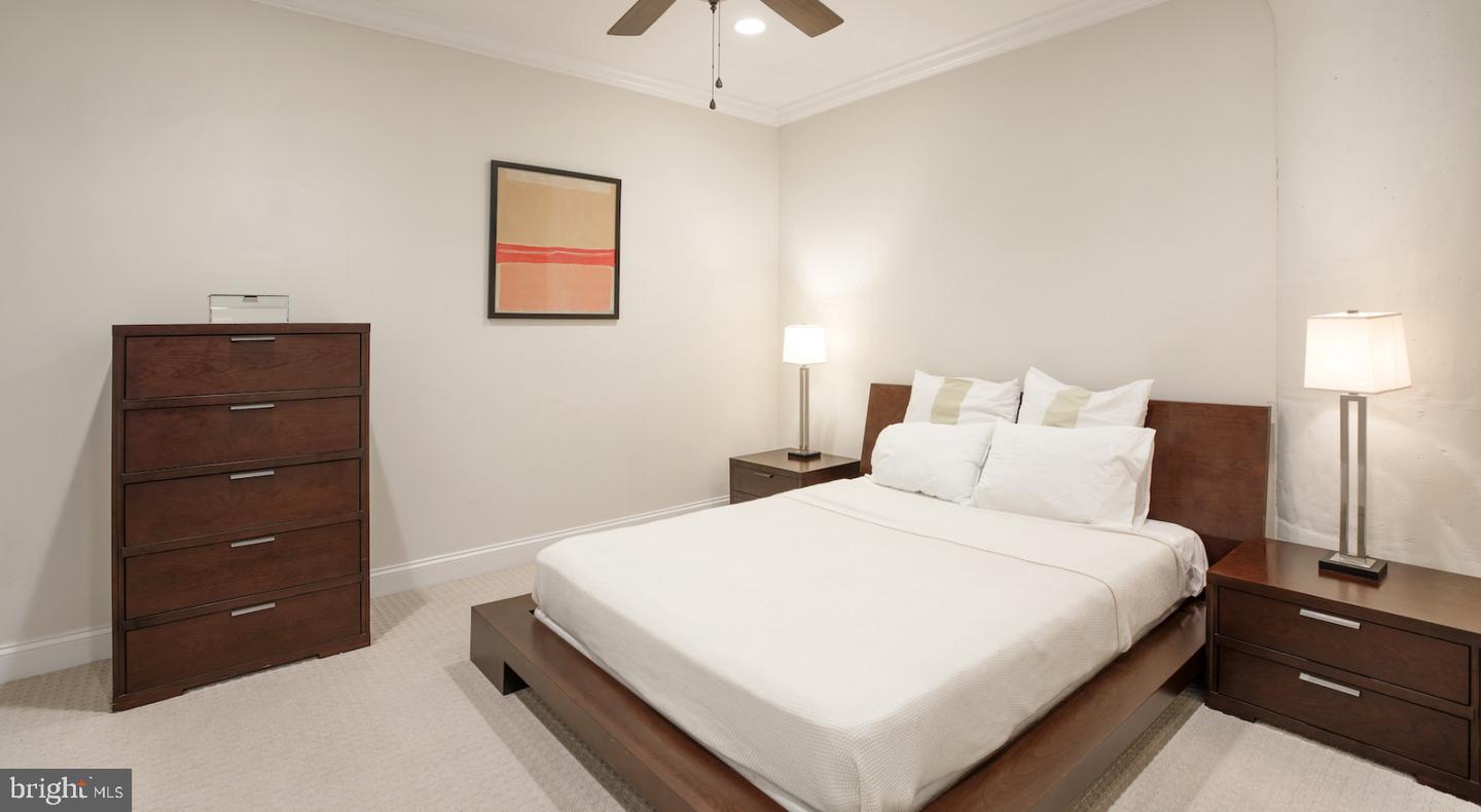 1 BROWN STREET Unit: 1205
