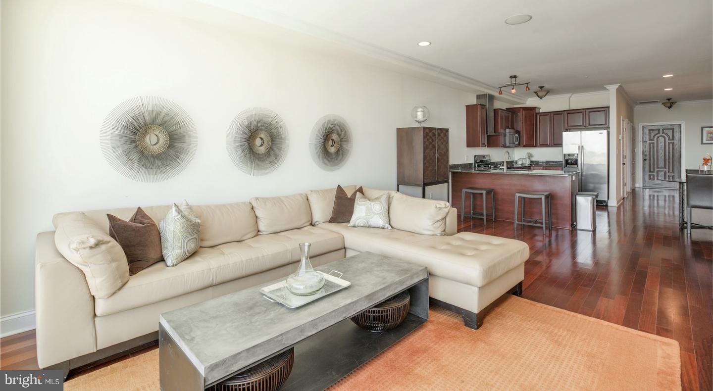 1 BROWN STREET Unit: 1205