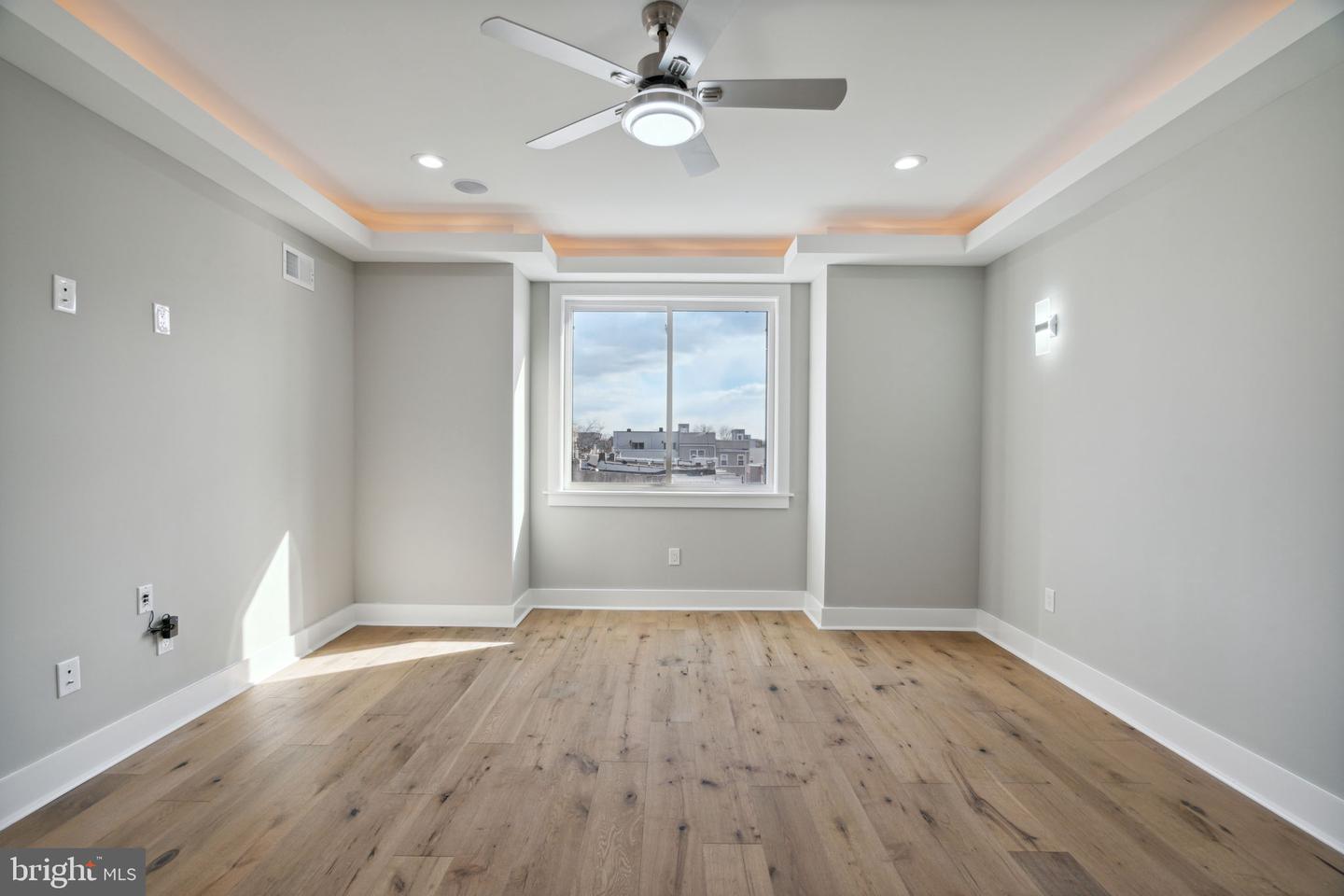 2622 TULIP STREET