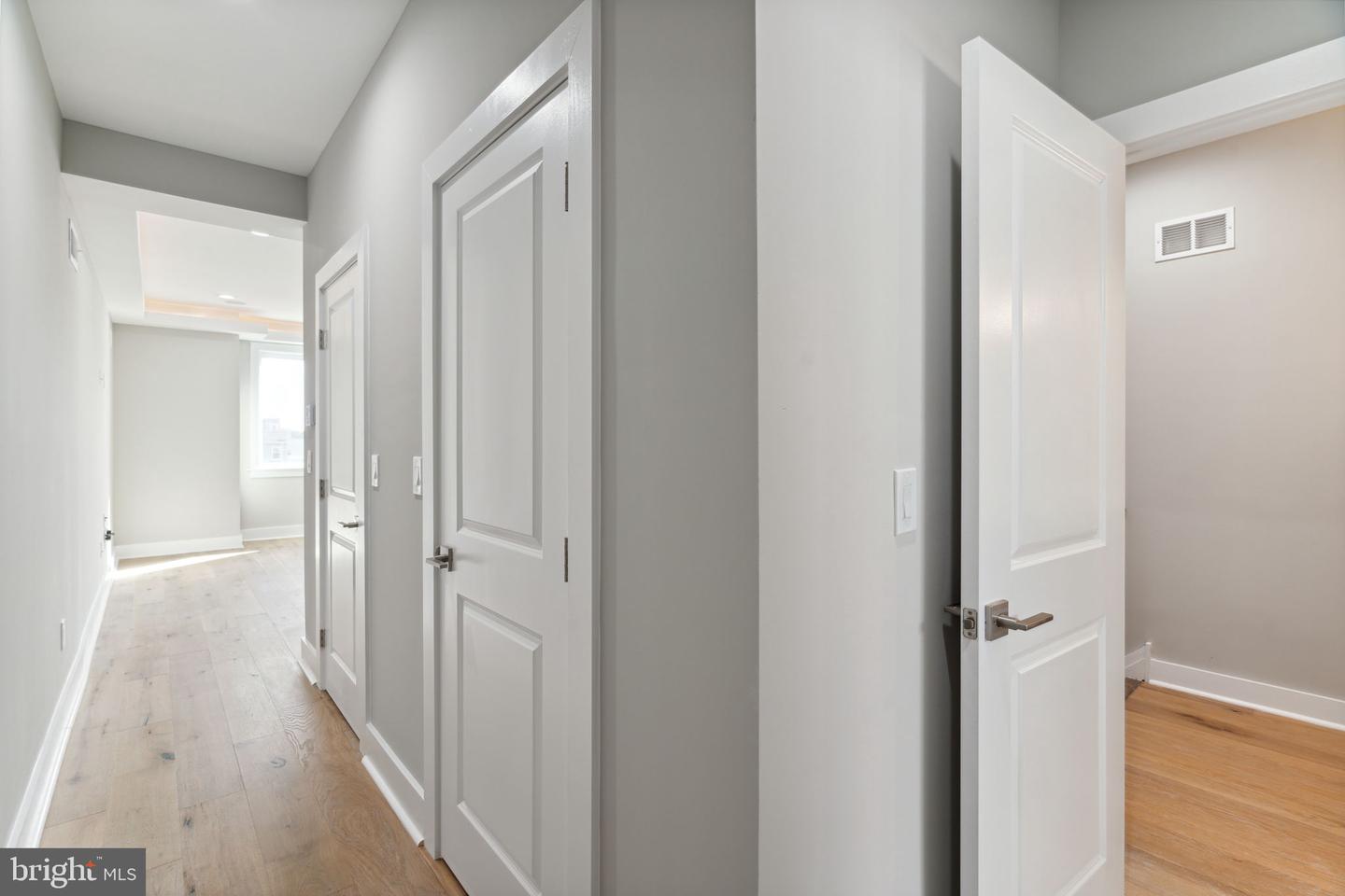 2622 TULIP STREET