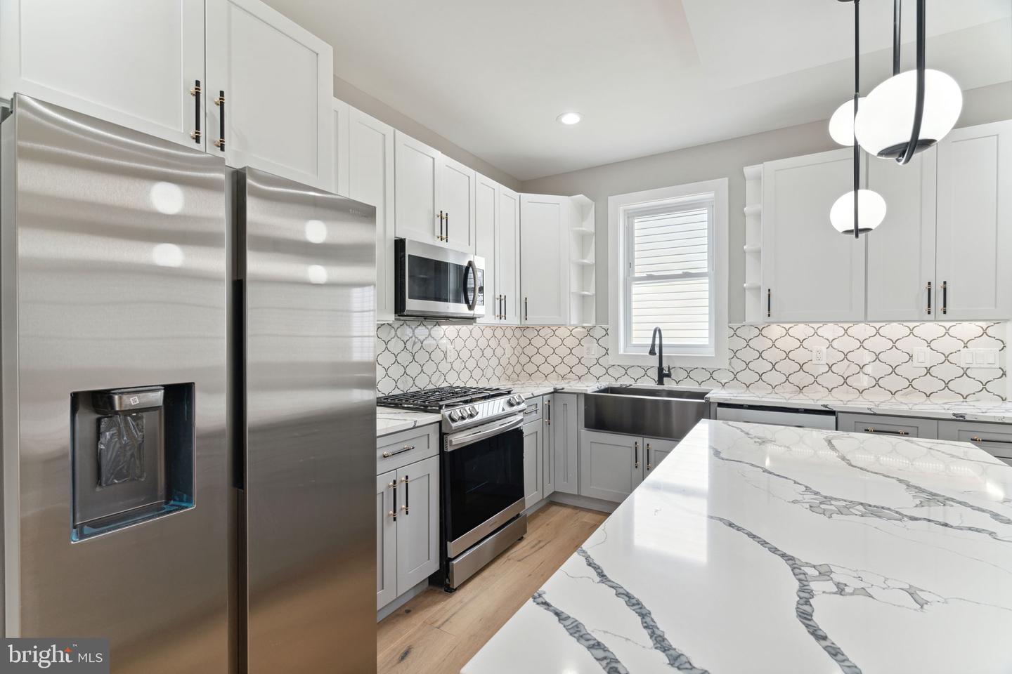 2622 TULIP STREET