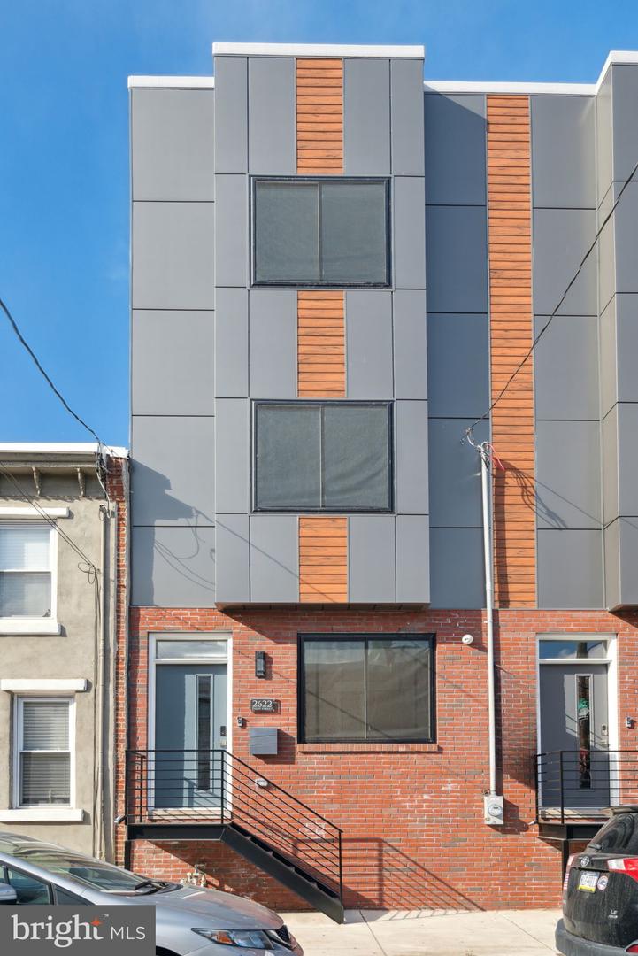 2622 TULIP STREET