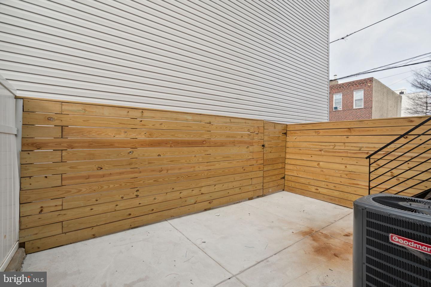 2622 TULIP STREET