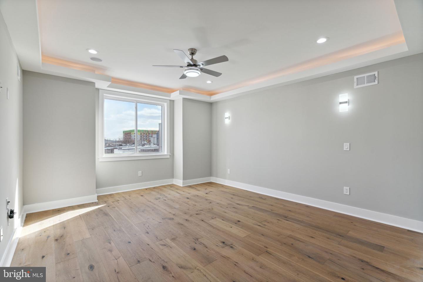 2622 TULIP STREET