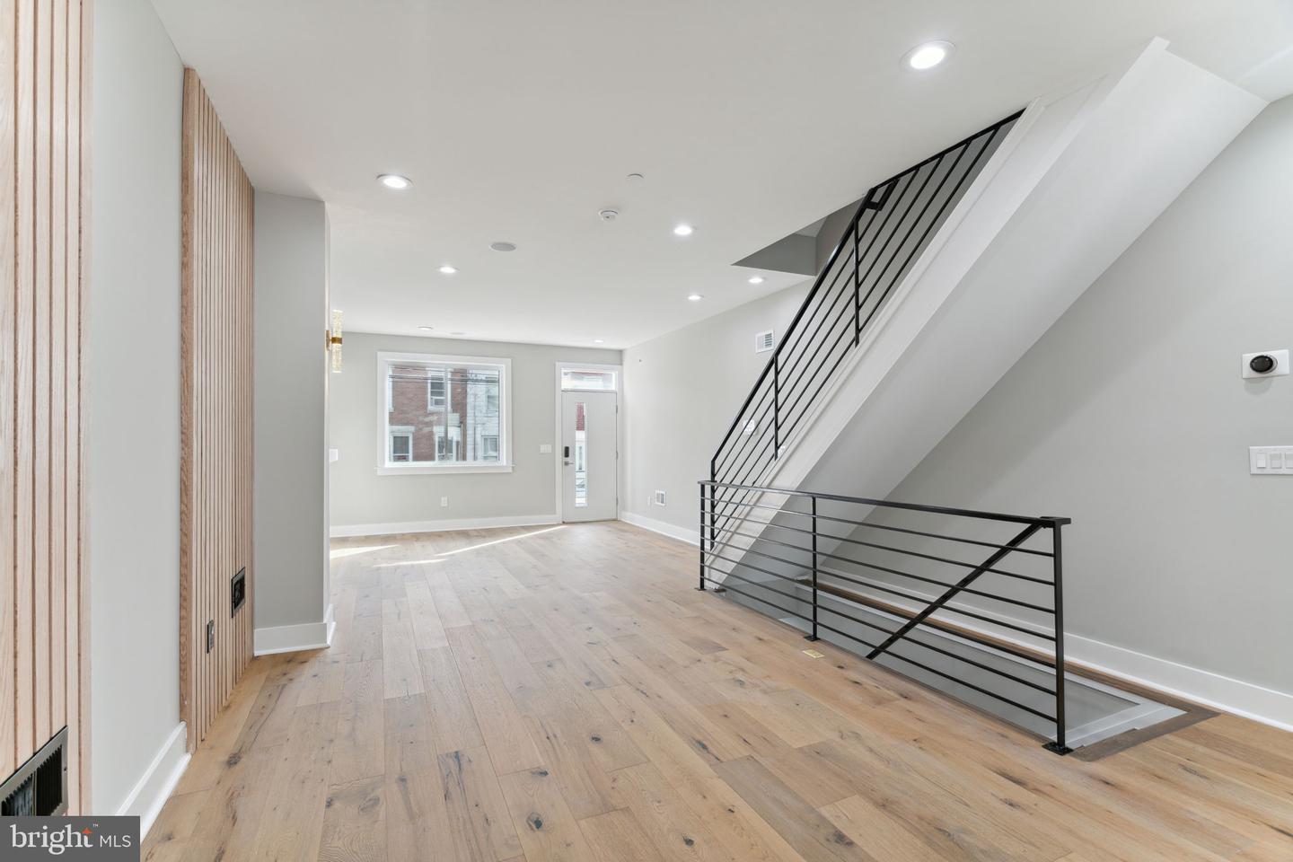 2622 TULIP STREET