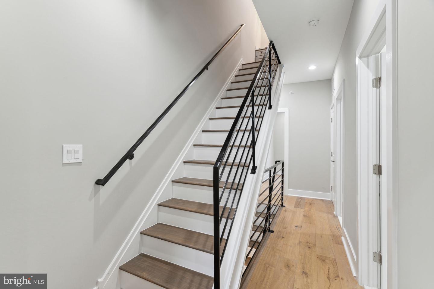 2622 TULIP STREET