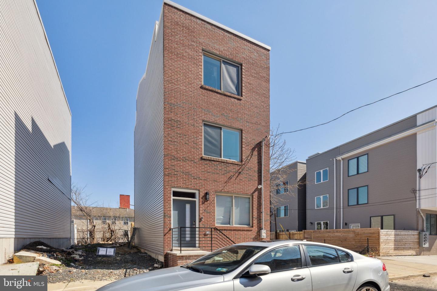 1707 N MARSHALL STREET